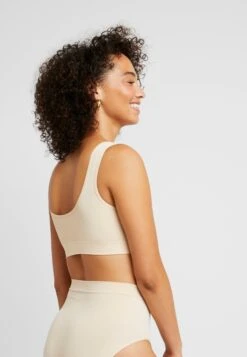 Magic Bodyfashion Comfort Bra - Bustier - Nude -Dameskledingwinkel 22e5b1375dc8427e8bffbfac02e66caa