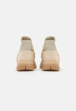 Furla Sneakers Laag - Sand/Pergamena/Color Oro Light 10 Furla Sneakers Laag - Sand/Pergamena/Color Oro Light -Dameskledingwinkel 2fceb65e01184e82abe511531c2cb277