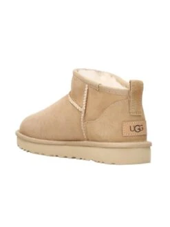 Ugg Classic Ultra Mini - Korte Laarzen - Sand -Dameskledingwinkel 351ead526521466aa551436db67932ee