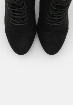 Veterboots - Black -Dameskledingwinkel 5d1877a5c2284f108017bb41a585090f