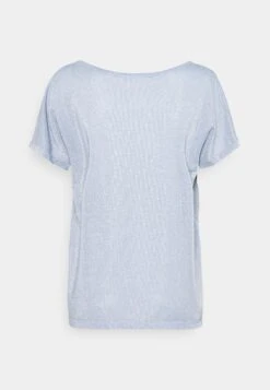 Nieuwkomers -Dameskledingwinkel b39ec4b3e46846de84169434f9e3e3ea