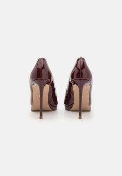 Steve Madden Klassy - Klassieke Pumps - Bordeaux -Dameskledingwinkel b58faf743ee2465e8abeac97fbe6e763