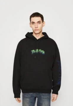 YOURTURN Transform Unisex - Sweater - Black -Dameskledingwinkel e7eb3eca5655476980c02b64588c7505